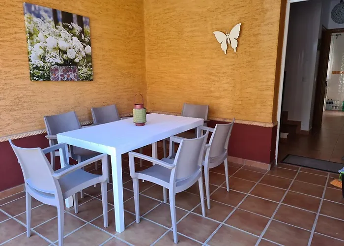 Pinares De Lepe